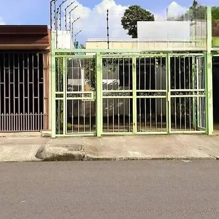Apartamento Irden En El Centro De Liberia Exterior photo